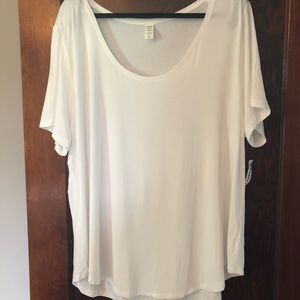 NWT Old Navy Luxe Scoop Neck Curved Hem Tee - xxl